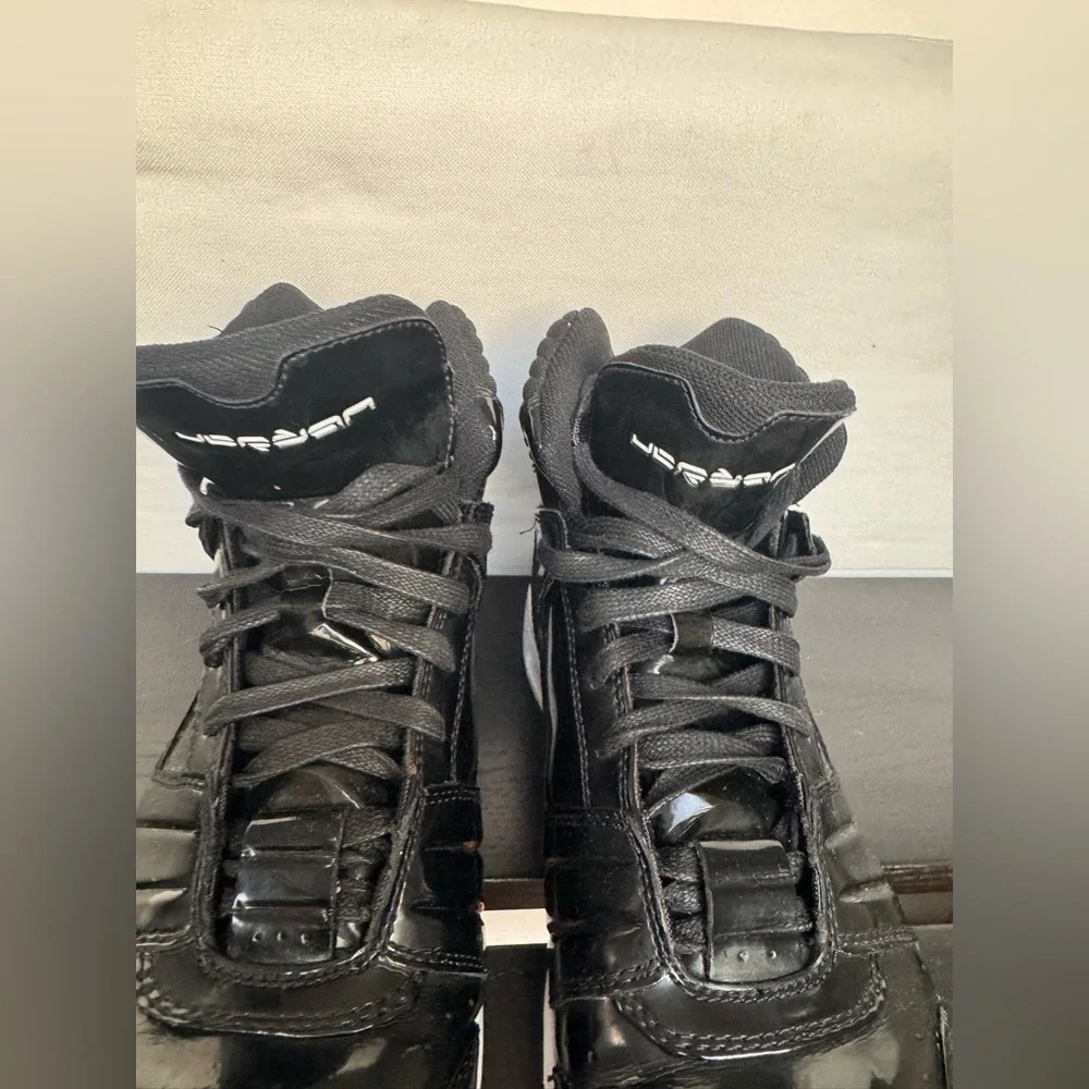 Mens Jordan L'Style II Black/White Patent Leather Shoes Size 10.5